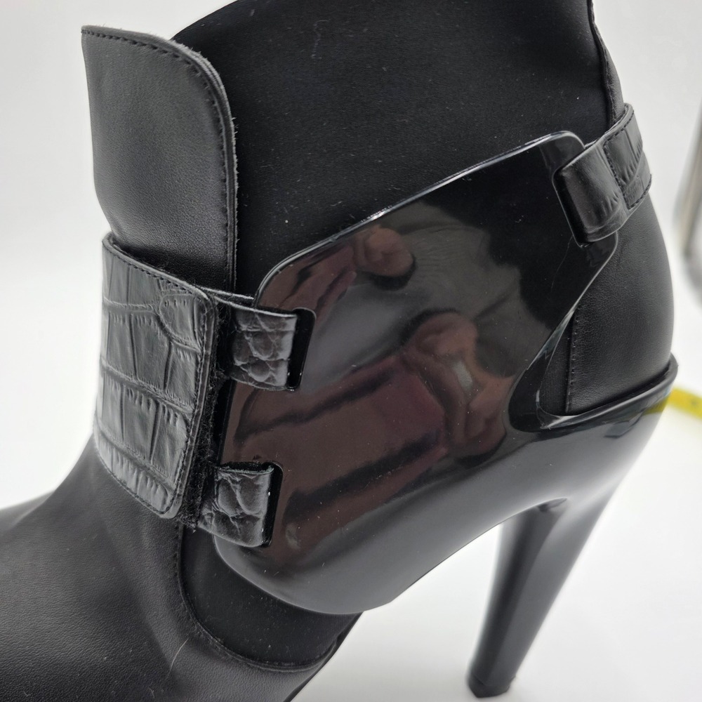 United Nude Black Leather Croc Embossed Heel Ankle Boots Size 37, 6.5 US - Picture 7 of 16